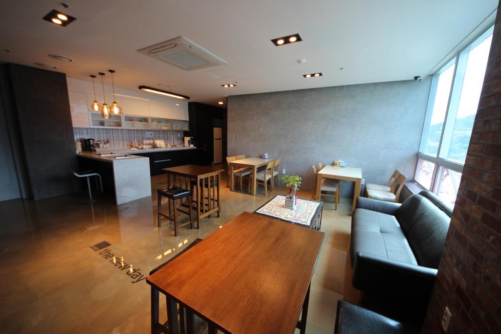 Hostel The New Day Pusan Exteriér fotografie